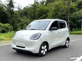 五菱汽车 宏光MINIEV 2025款 四门版 进阶款