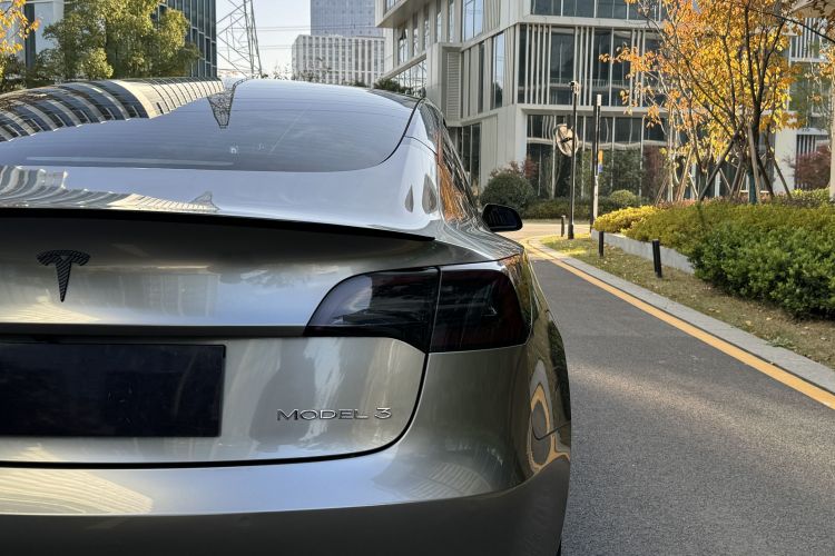 特斯拉 Model 3 2022款 后轮驱动版车身外观6009