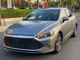 比亚迪 秦PLUS 2021款 DM-i 55KM 旗舰型