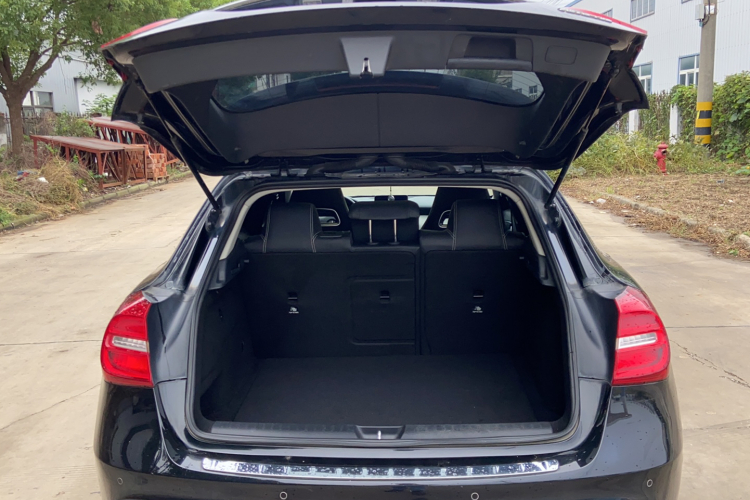 奔驰GLA 2016款 GLA 200 时尚型局部细节23