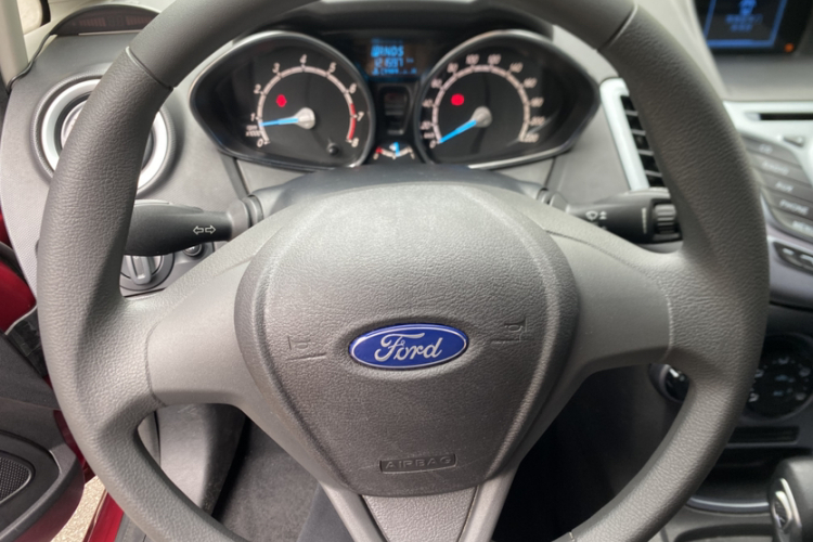 福特 嘉年华 2013款 两厢 1.5L 自动时尚型局部细节13