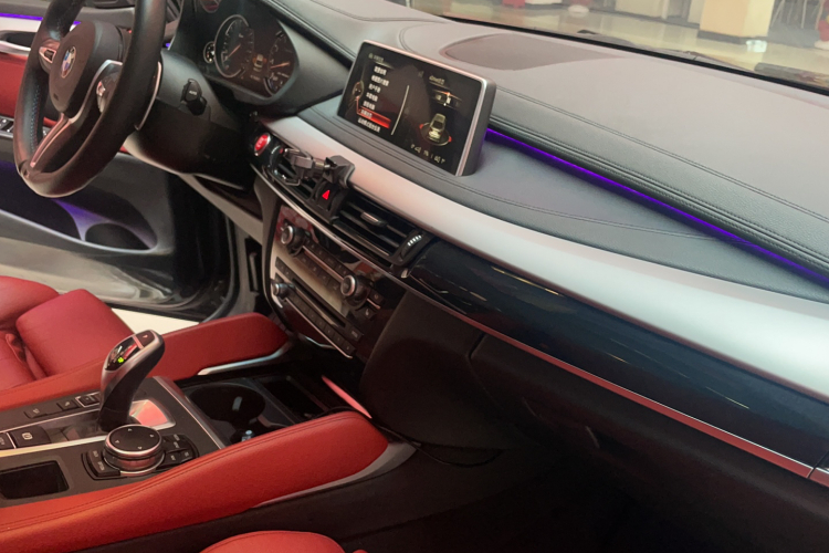 宝马X6（平行进口） 中控内饰7009