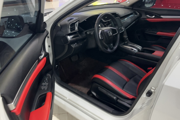 本田 思域 2019款 180TURBO CVT尚动版 国VI中控内饰7002