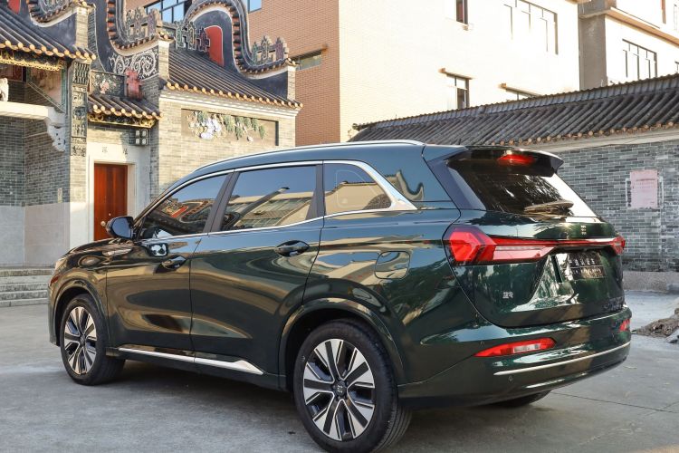 蓝电E5 PLUS 2025款 165km 长续航旅行定制版 7座车身外观6010