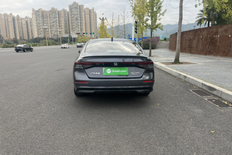 本田 雅阁 2022款 260TURBO 幻夜·尊贵版车身外观6005