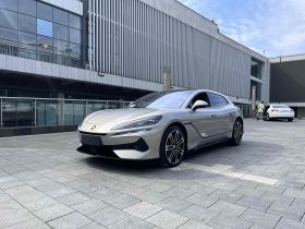 腾势Z9GT 2024款 1100四驱Ultra版