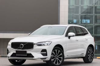 沃尔沃XC60 2025款 B5 四驱智远豪华版