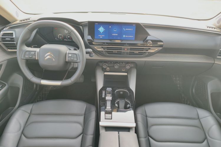 雪铁龙 凡尔赛C5 X 2023款 1.6T 享不凡局部细节16