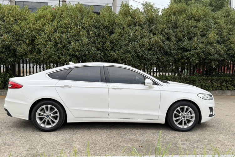 福特 蒙迪欧 2020款 EcoBoost 180 时尚型车身外观6004