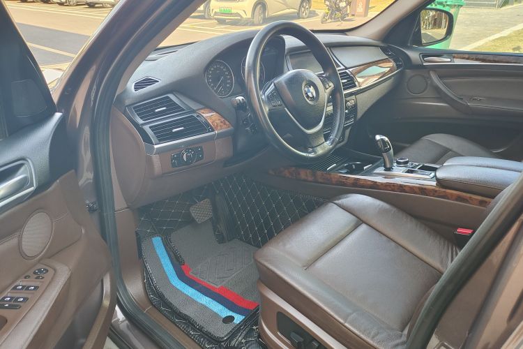 宝马X5(进口) 2011款 xDrive35i 豪华型局部细节19