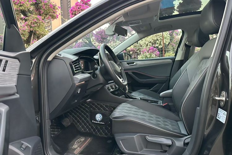 大众 速腾 2023款 300TSI DSG超越版中控内饰7007