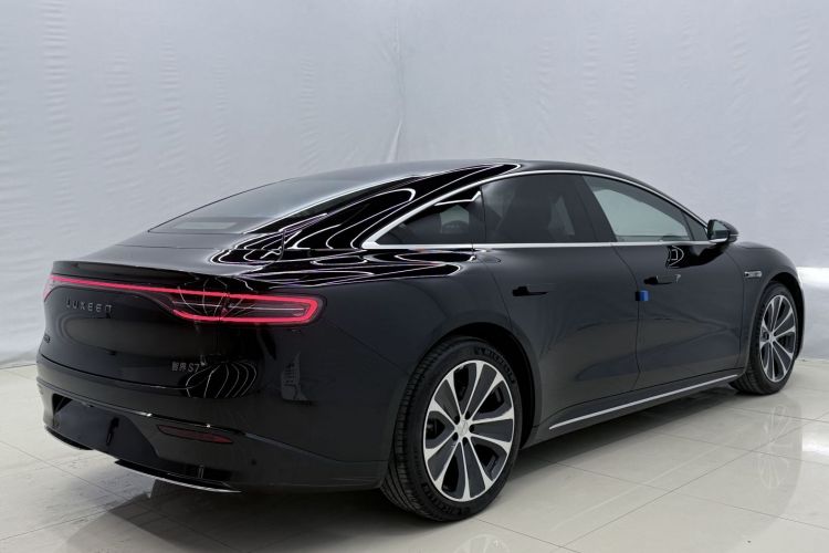 鸿蒙智行 智界S7 2024款 Pro车身外观6005