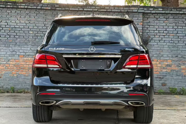 奔驰GLE 2017款 GLE 320 4MATIC 豪华型车身外观6002