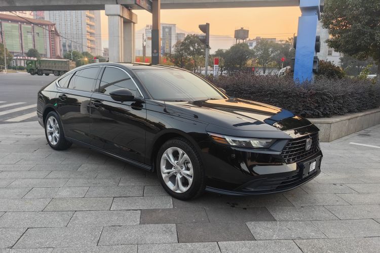 本田 雅阁 2024款 260TURBO 豪华版车身外观6005