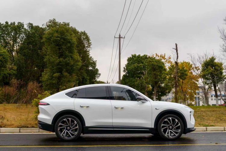 蔚来EC6 2024款 75kWh车身外观6009