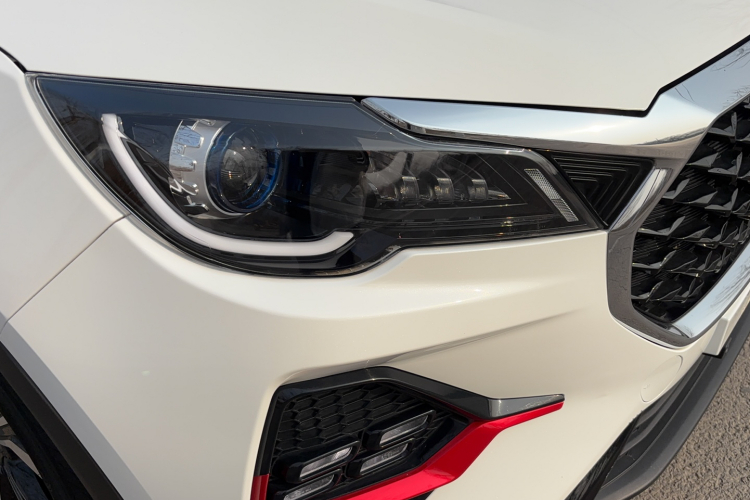 捷途X70 2023款 1.5T DCT超越PRO+版 5座局部细节9004