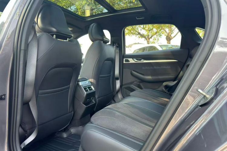 吉利汽车 星瑞 2025款 东方曜 2.0TD 望月版中控内饰7005