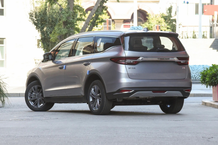 吉利汽车 嘉际新能源 2022款 1.5TD PHEV 白金尊贵型车身外观6004