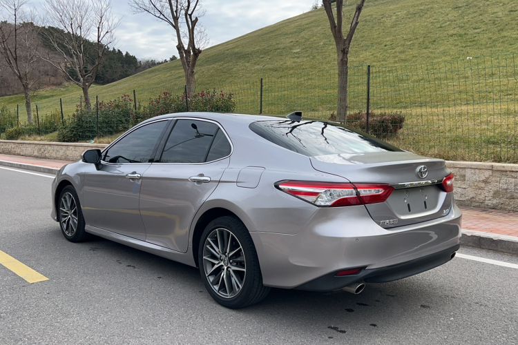 丰田 凯美瑞 2021款 2.5G 豪华版车身外观6005