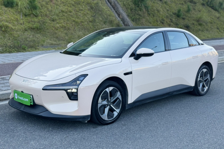 小鹏MONA M03 2024款 620 超长续航车身外观1