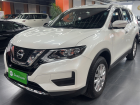 日产 奇骏 2023款 经典 2.0L 两驱智联舒享版