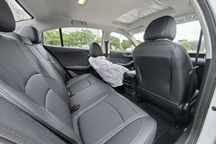 荣威i5 2023款 1.5L CVT豪华版中控内饰7007