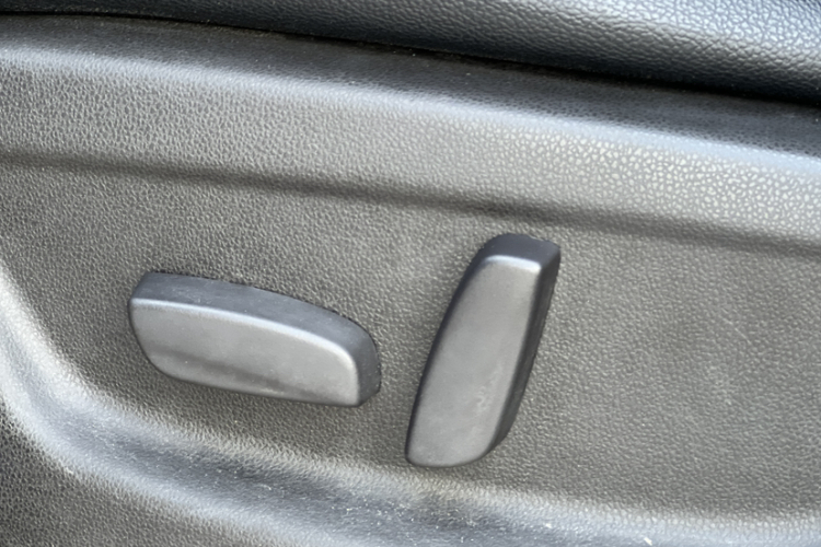 广汽传祺 传祺GS4 2015款 200T G-DCT豪华版中控内饰7001