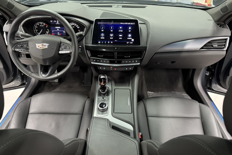 凯迪拉克CT5 2022款 28T 豪华型中控内饰7003