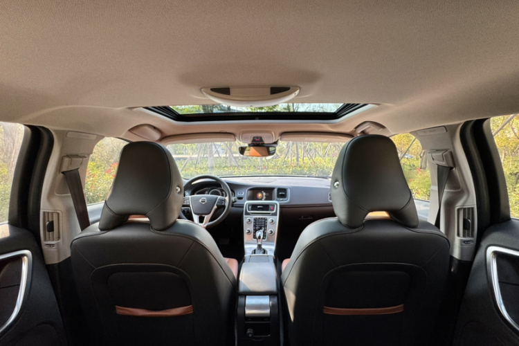 沃尔沃S60 2019款 S60L T5 智远版局部细节22