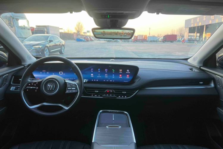 别克 君越 2023款 艾维亚版中控内饰7003