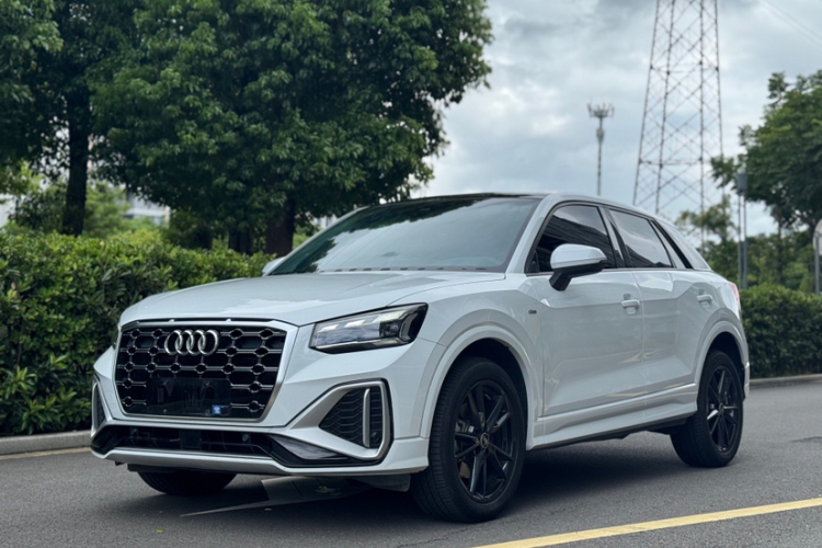 奥迪Q2L 2023款 35TFSI 进取动感型车身外观1