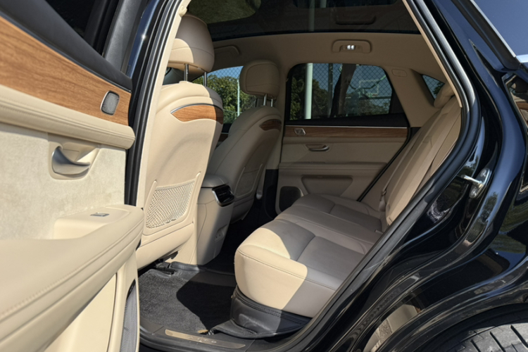 鸿蒙智行 问界M5 2022款 纯电后驱标准版车身外观6002