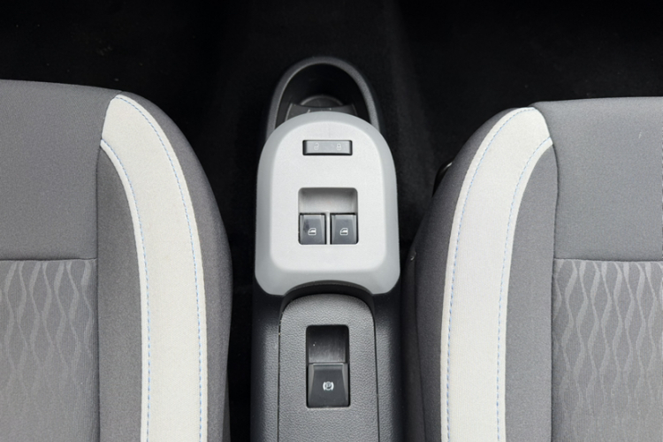 欧拉黑猫 2021款 301km 萌宠版中控内饰7006