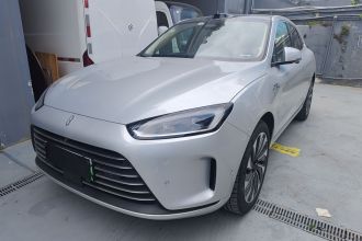 鸿蒙智行 问界M5 2023款 增程后驱智驾版