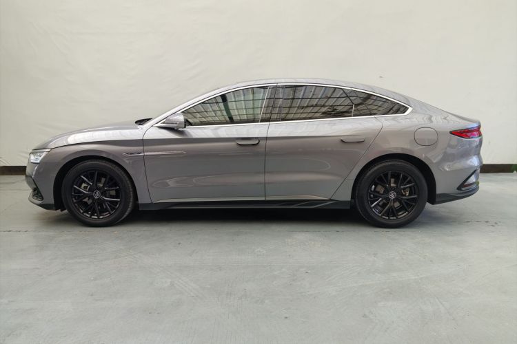 比亚迪 汉 2023款 DM-i 冠军版 121KM 尊贵型车身外观6015