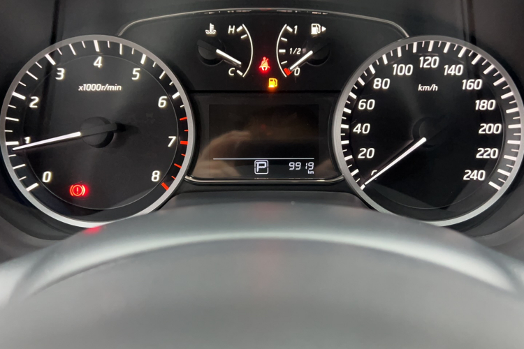 日产 轩逸 2024款 经典 1.6XE CVT舒适版中控内饰15