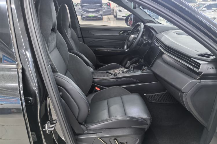 领克01 2021款 2.0TD 四驱暗夜版局部细节41