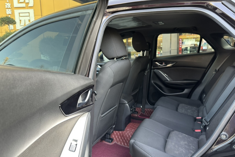 马自达CX-4 2021款 2.0L 自动两驱蓝天活力版中控内饰7014