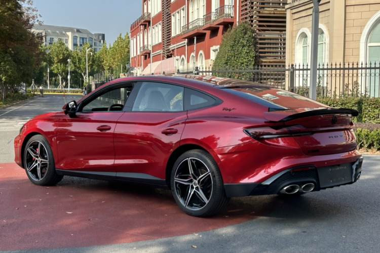 名爵 MG7 2023款 2.0T 自动Trophy+激擎耀世版车身外观6005