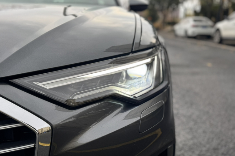 奥迪A6L 2022款 45 TFSI 臻选动感型局部细节36