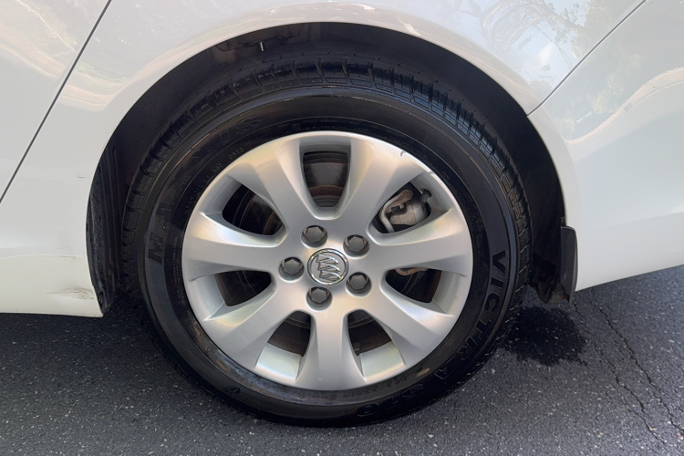 别克 君威 2015款 1.6T 领先技术型车身外观6013