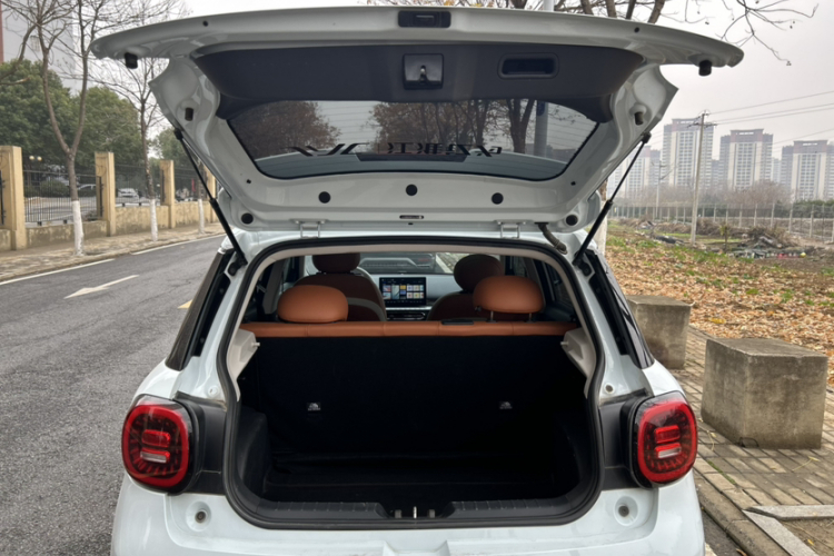 江淮钇为 钇为3 2023款 505km Air局部细节23