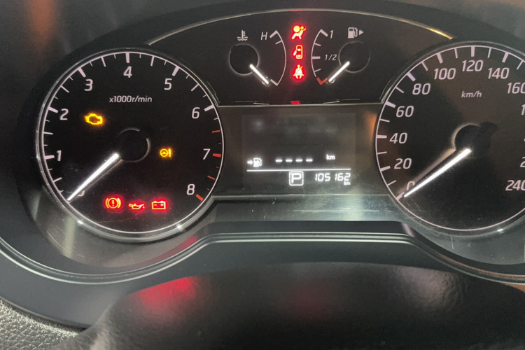 日产 骐达TIIDA 2016款 1.6L CVT酷动版中控内饰15