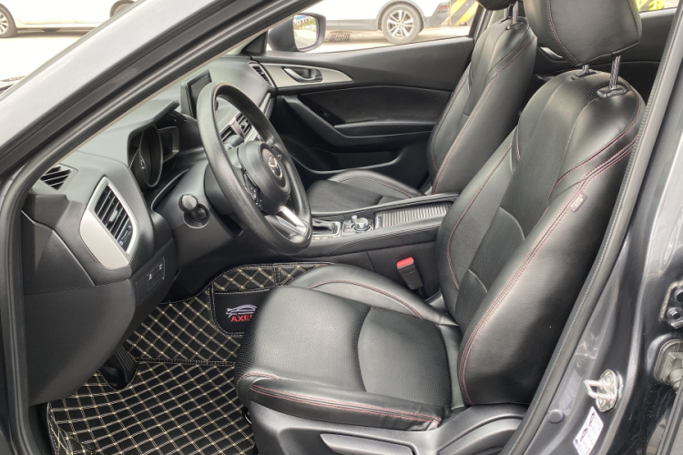 马自达3 昂克赛拉 2019款 云控版 三厢 1.5L 自动豪华型 国VI中控内饰7007