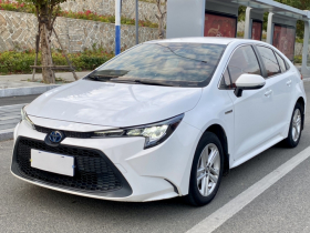 丰田 雷凌 2022款 双擎 1.8H E-CVT领先版