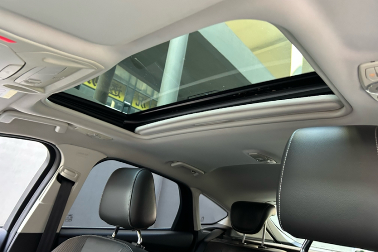 福特 福克斯 2012款 两厢 2.0L 自动豪华运动型中控内饰7013