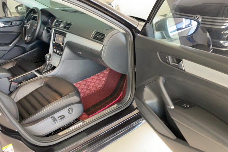 大众 帕萨特 2015款 1.8TSI DSG御尊版局部细节9001