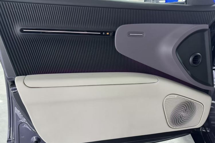 阿维塔12 2025款 Ultra增程版中控内饰7005