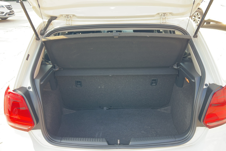 大众 Polo 2016款 1.4L 手动风尚型局部细节23