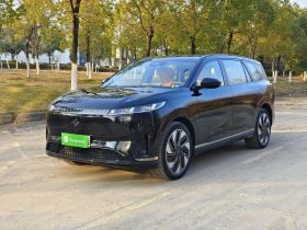 东风奕派 eπ008 2025款 210Max增程版 5座